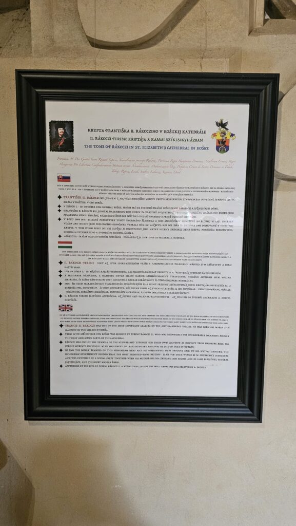 Informační tabule v kryptě